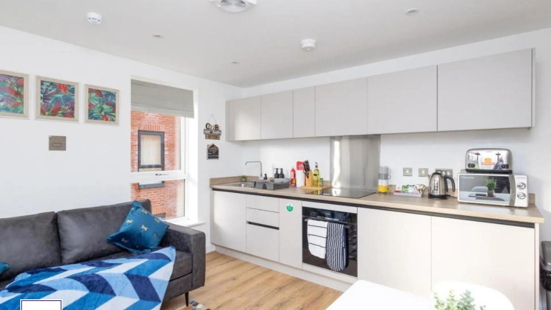 Vakantiehuis Alt-Stay Leeds, Horsforth - Parking & Ev Plug - King Size Bed - En-Suite'S - Ideal For Contractors & Long Stays Verenigd Koninkrijk