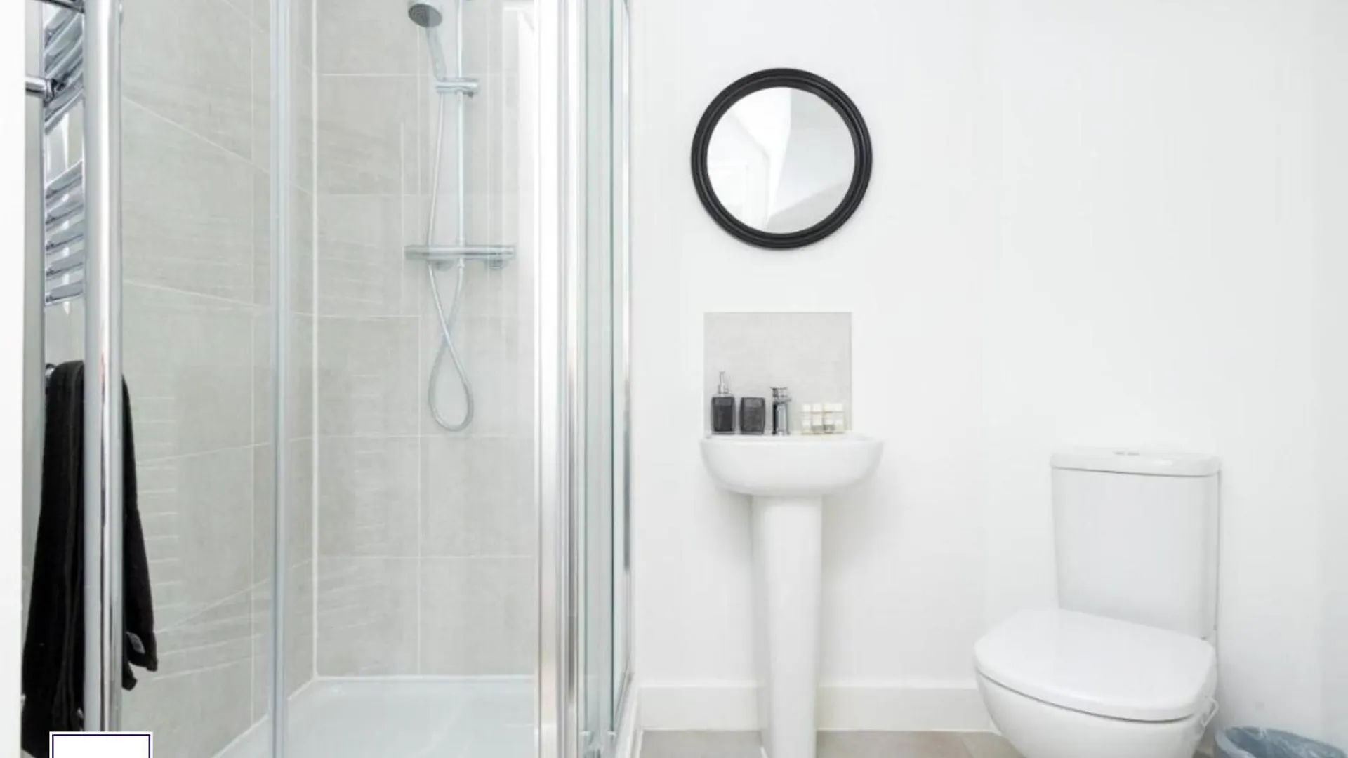 Alt-Stay Leeds, Horsforth - Parking & Ev Plug - King Size Bed - En-Suite'S - Ideal For Contractors & Long Stays Vakantiehuis
